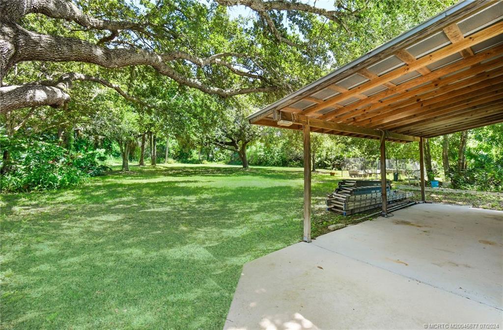 5513 Spruce Drive