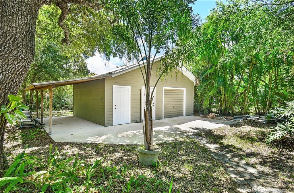 5513 Spruce Drive