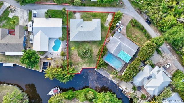 3152 SW Lake Terrace