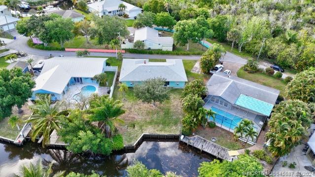 3152 SW Lake Terrace