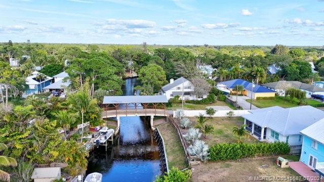 3152 SW Lake Terrace