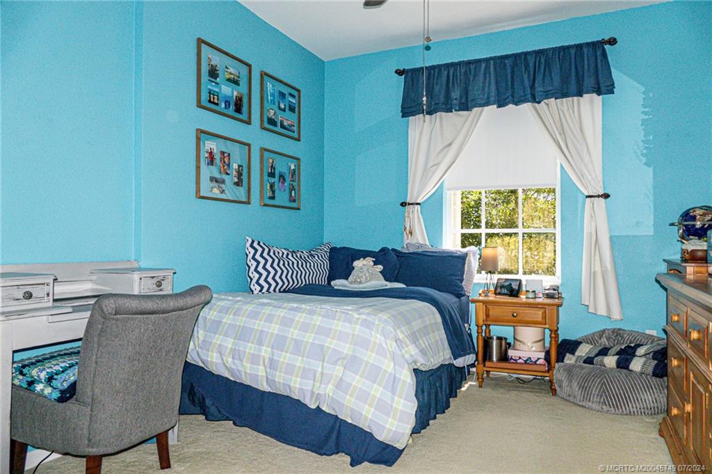 2367 SE Ruskin Drive