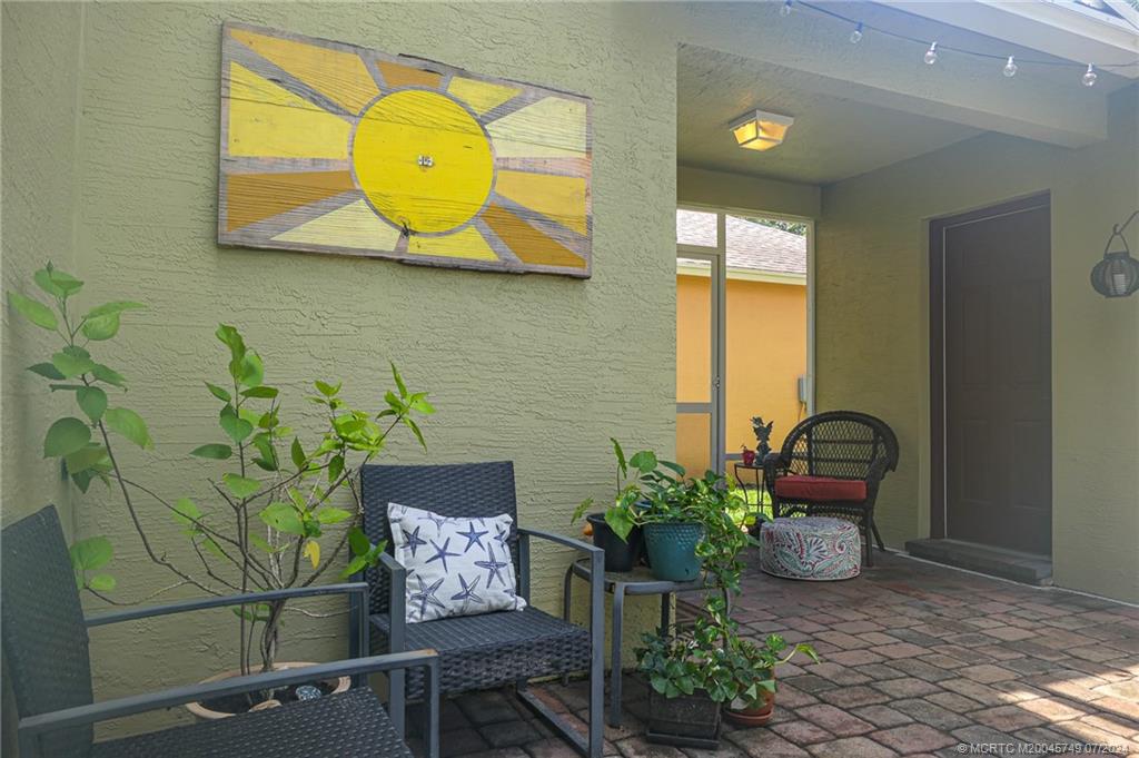 2367 SE Ruskin Drive