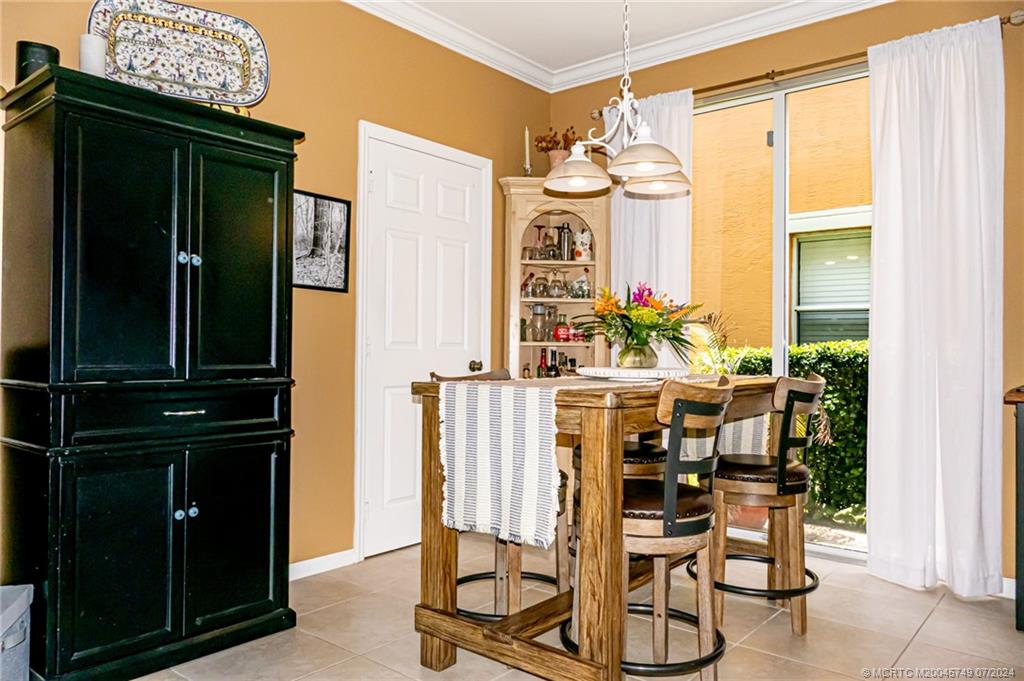 2367 SE Ruskin Drive