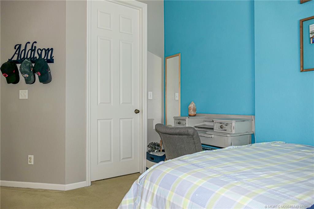 2367 SE Ruskin Drive