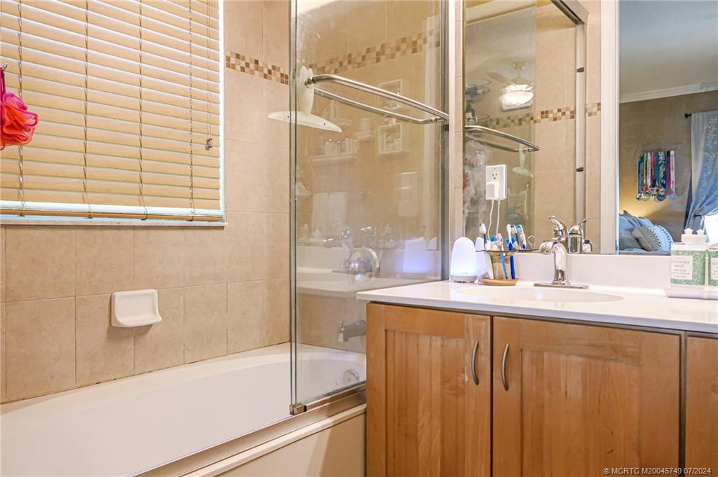 2367 SE Ruskin Drive