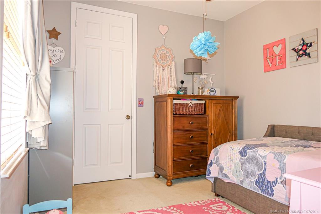 2367 SE Ruskin Drive