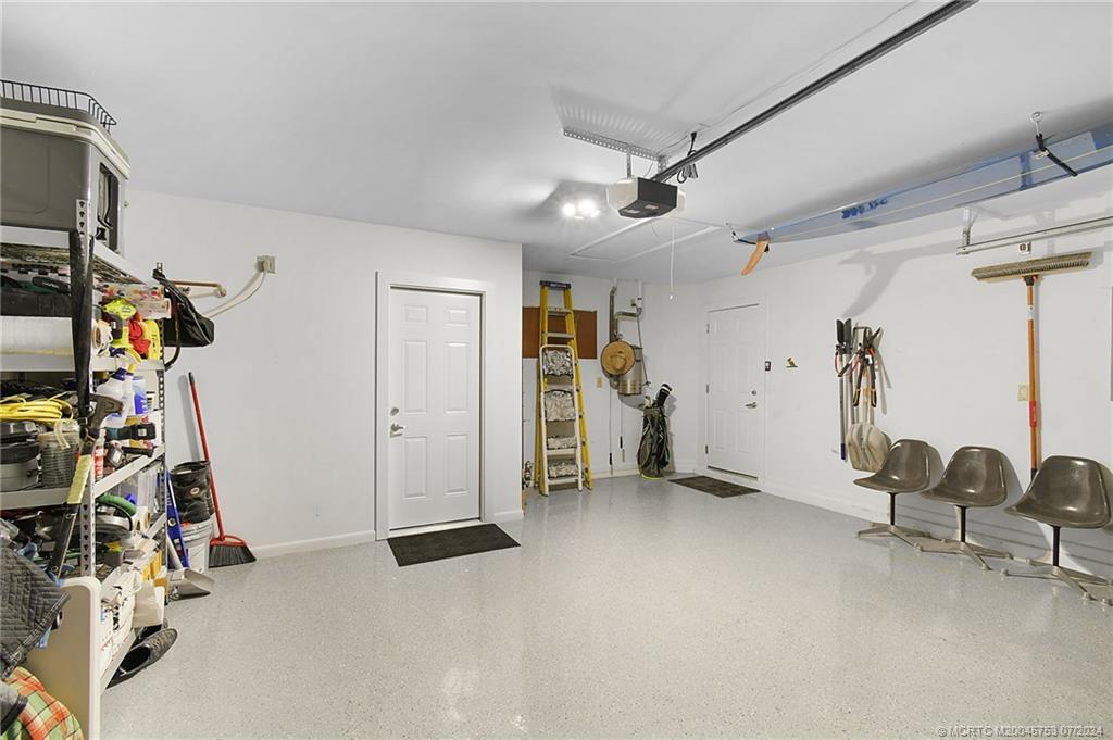 4142 SE Peppertree Street