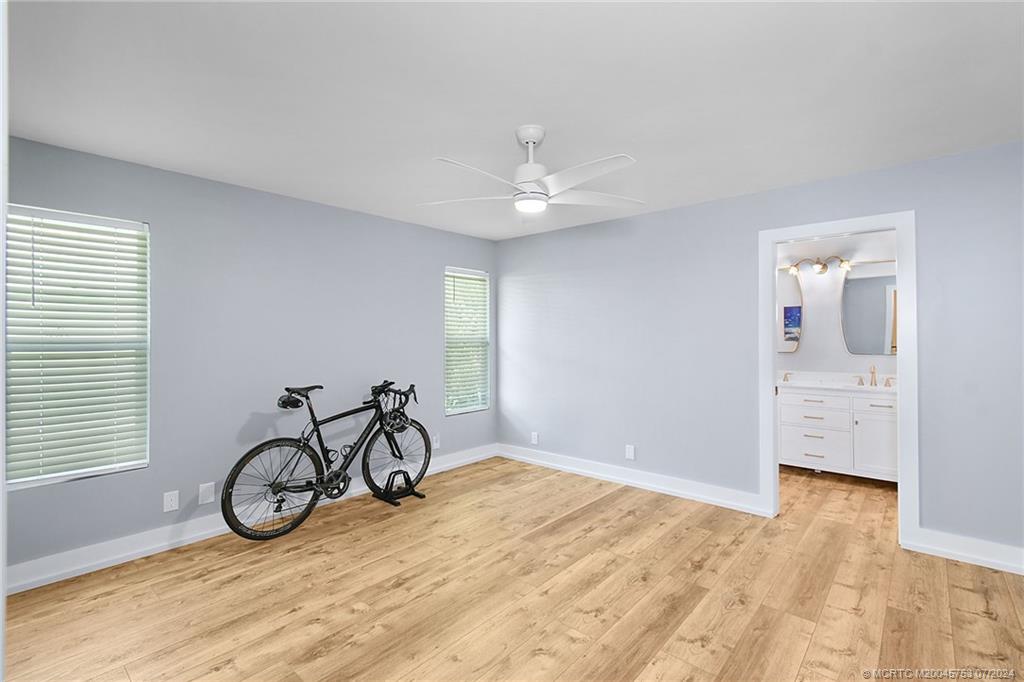 4142 SE Peppertree Street