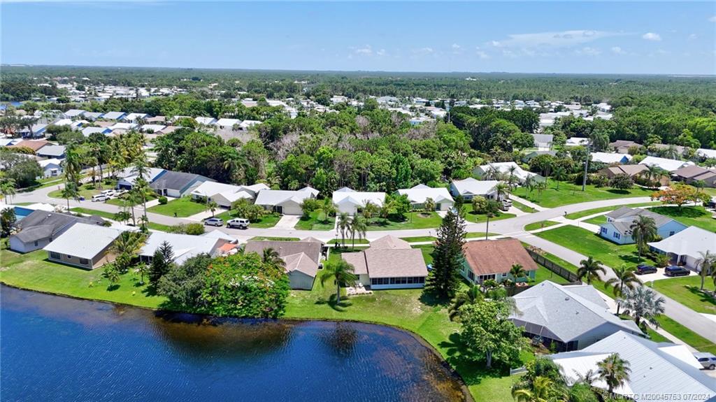 4142 SE Peppertree Street