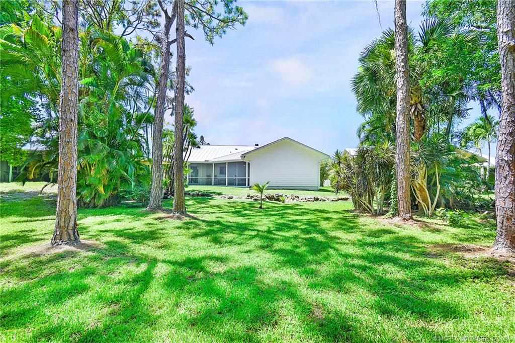 4142 SE Peppertree Street