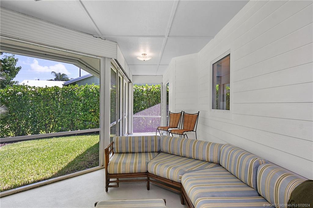 4142 SE Peppertree Street