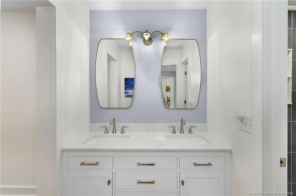 4142 SE Peppertree Street