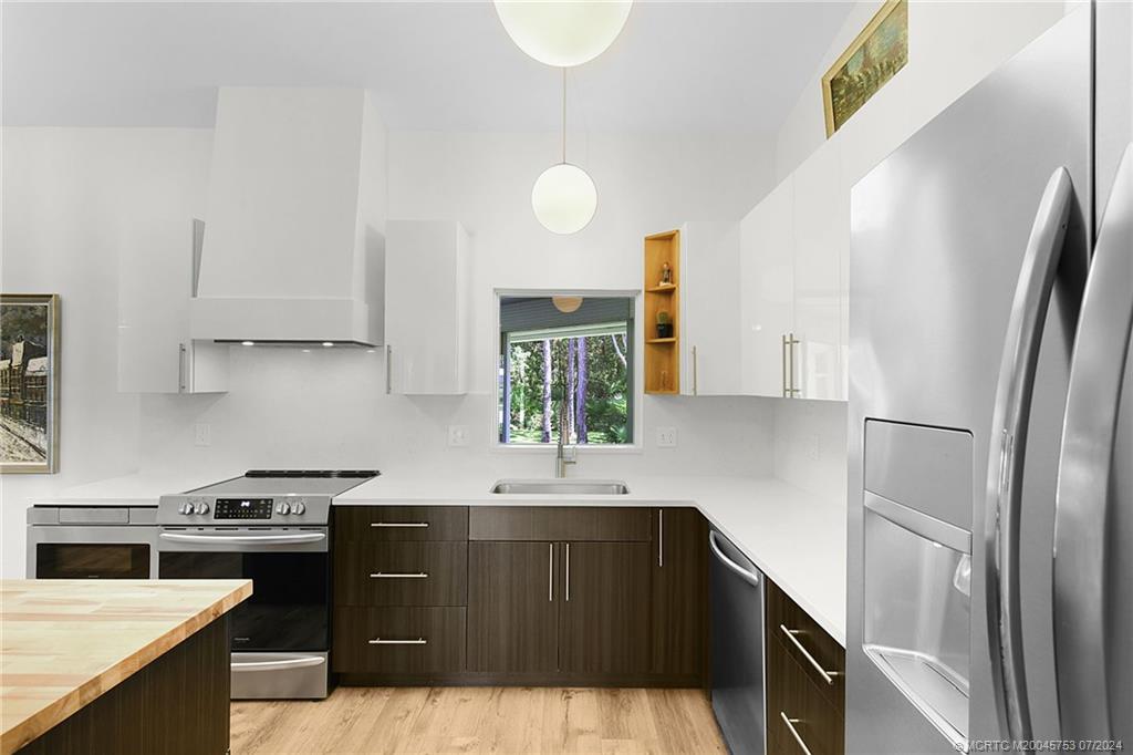 4142 SE Peppertree Street