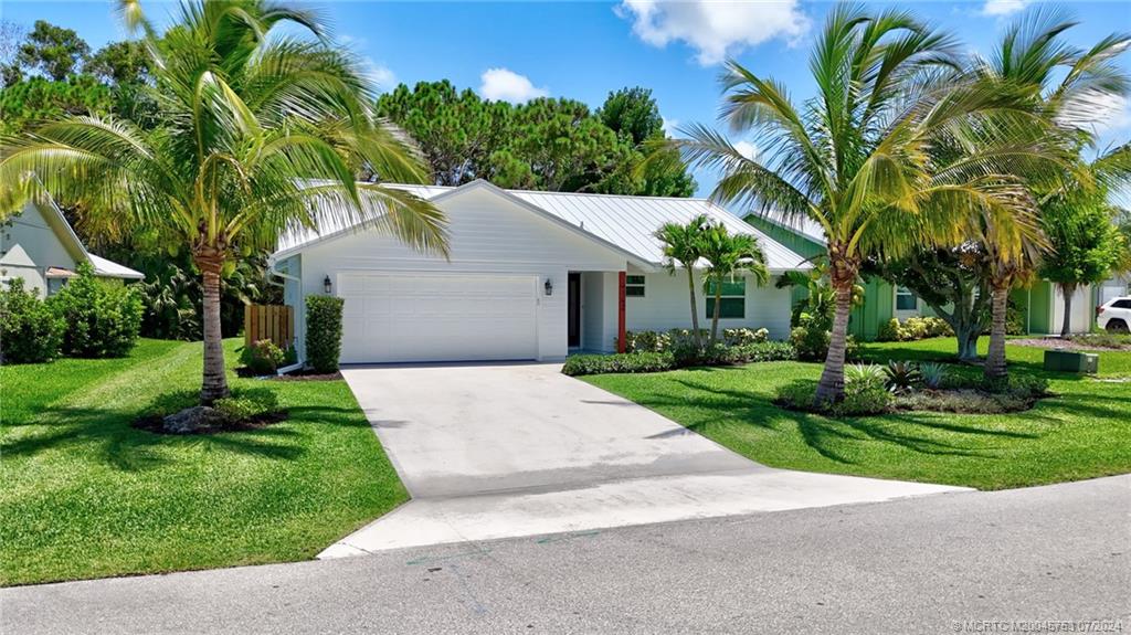 4142 SE Peppertree Street