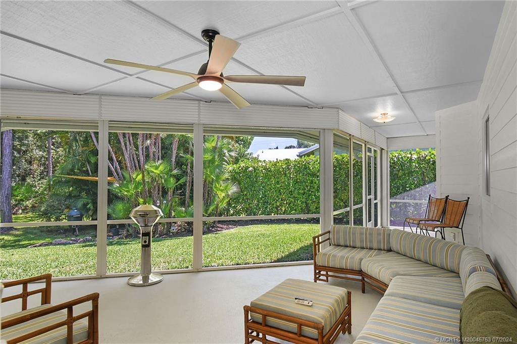 4142 SE Peppertree Street