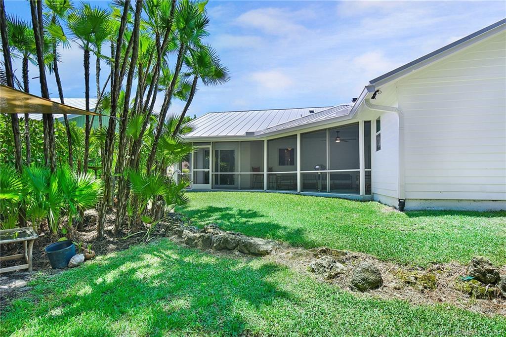 4142 SE Peppertree Street