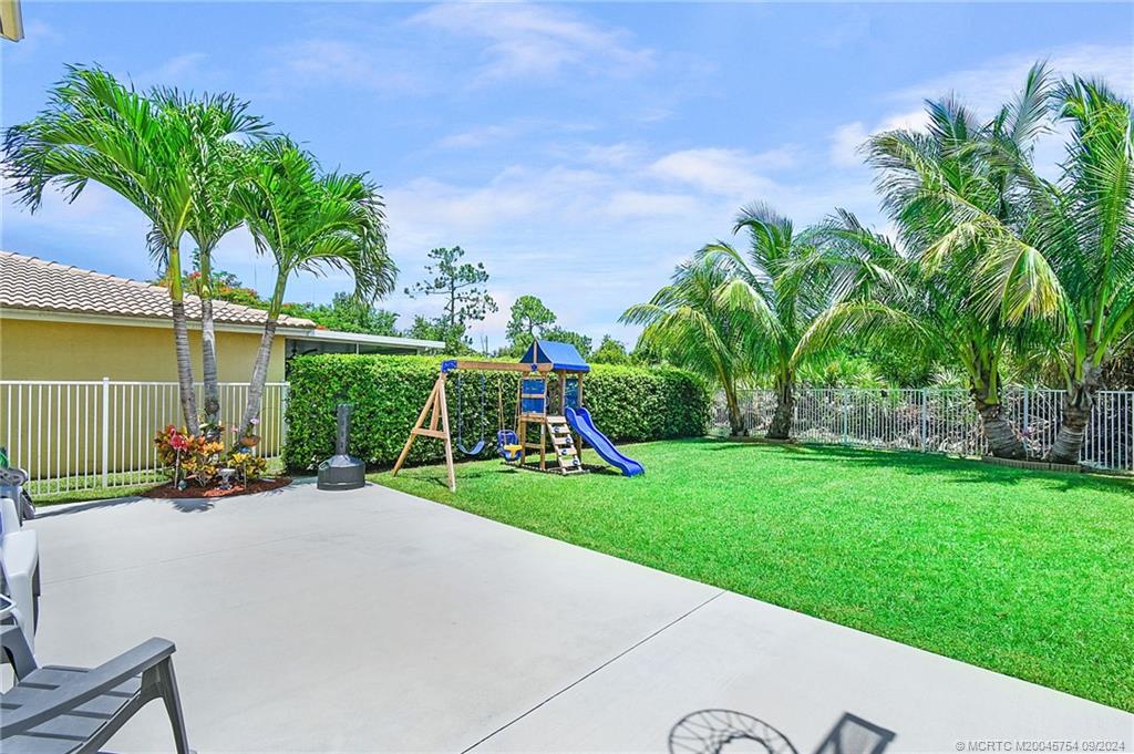 4466 SE Graham Drive