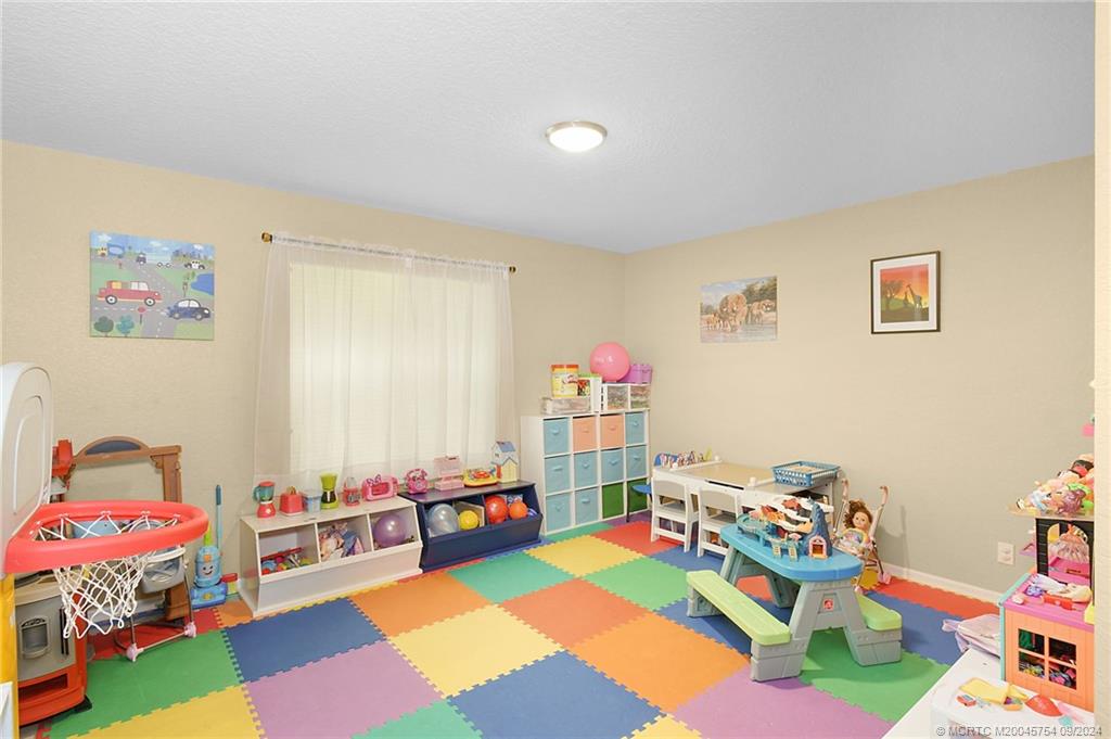 4466 SE Graham Drive