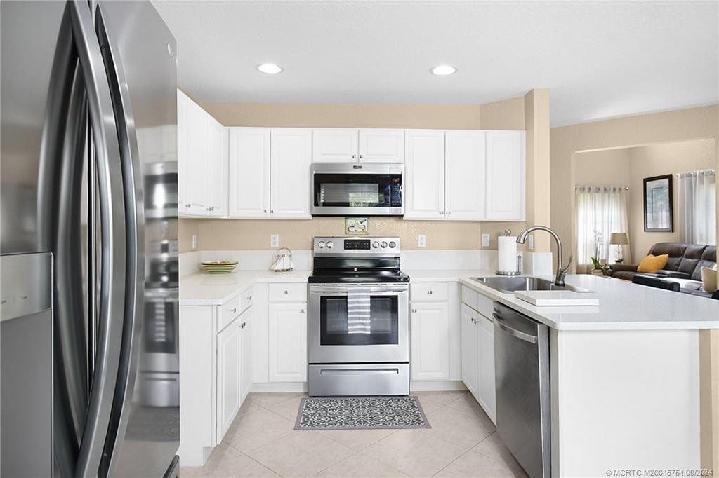 4466 SE Graham Drive