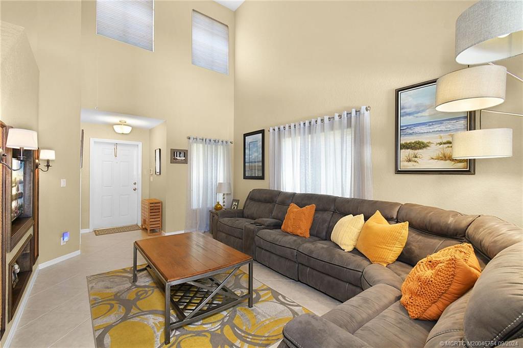 4466 SE Graham Drive