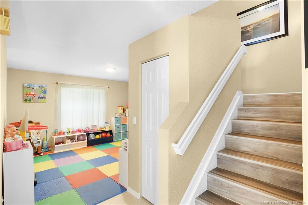 4466 SE Graham Drive