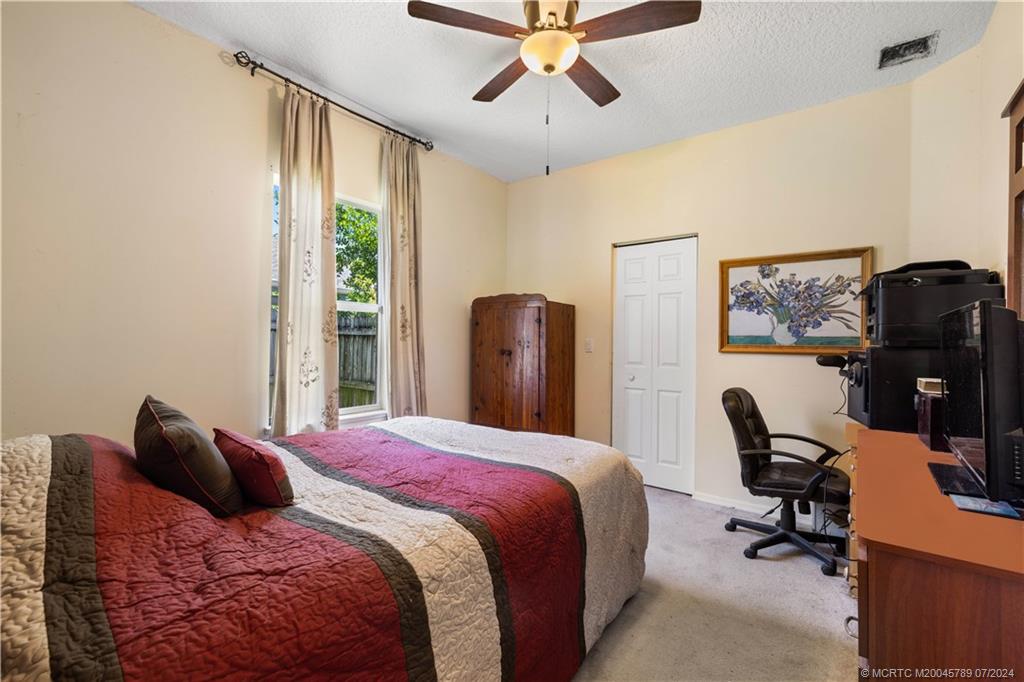 2409 SE Rival Avenue