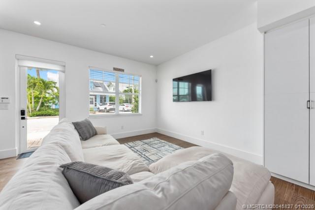 53 SE Seminole Street 2B