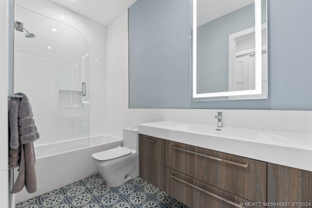 53 SE Seminole Street 2B