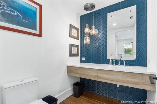 53 SE Seminole Street 2B