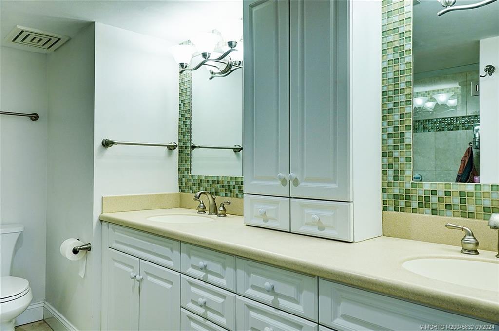 2641 NE Ocean Blvd 103