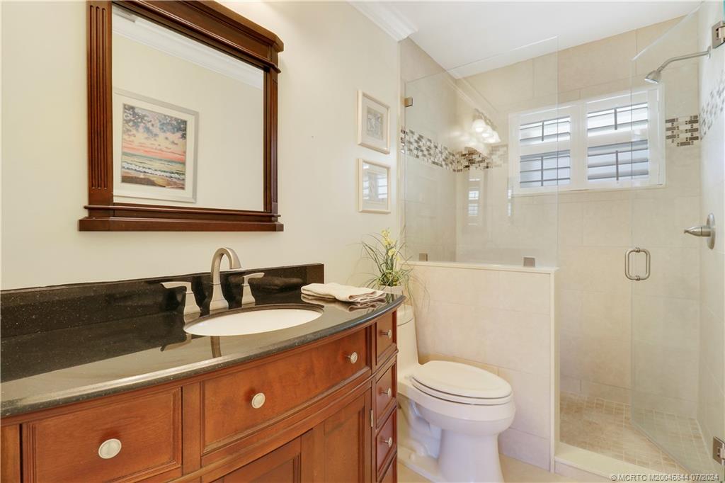 5269 SE Sea Island Way