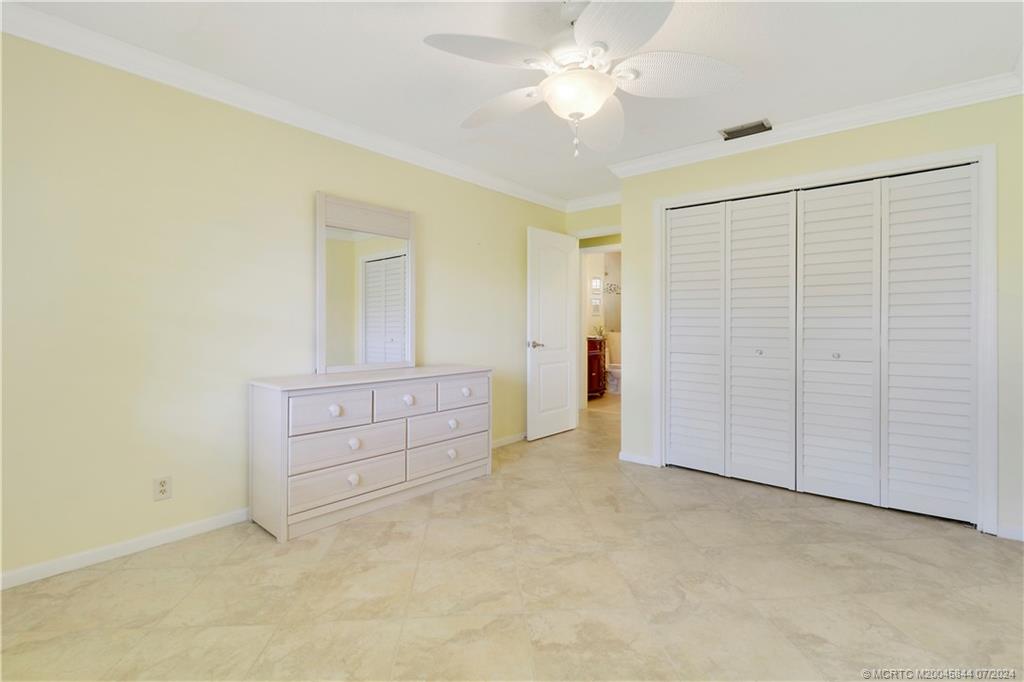 5269 SE Sea Island Way