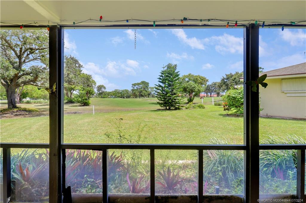 5269 SE Sea Island Way