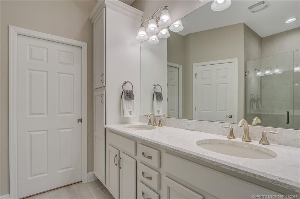 12914 SW Lake Fern Circle