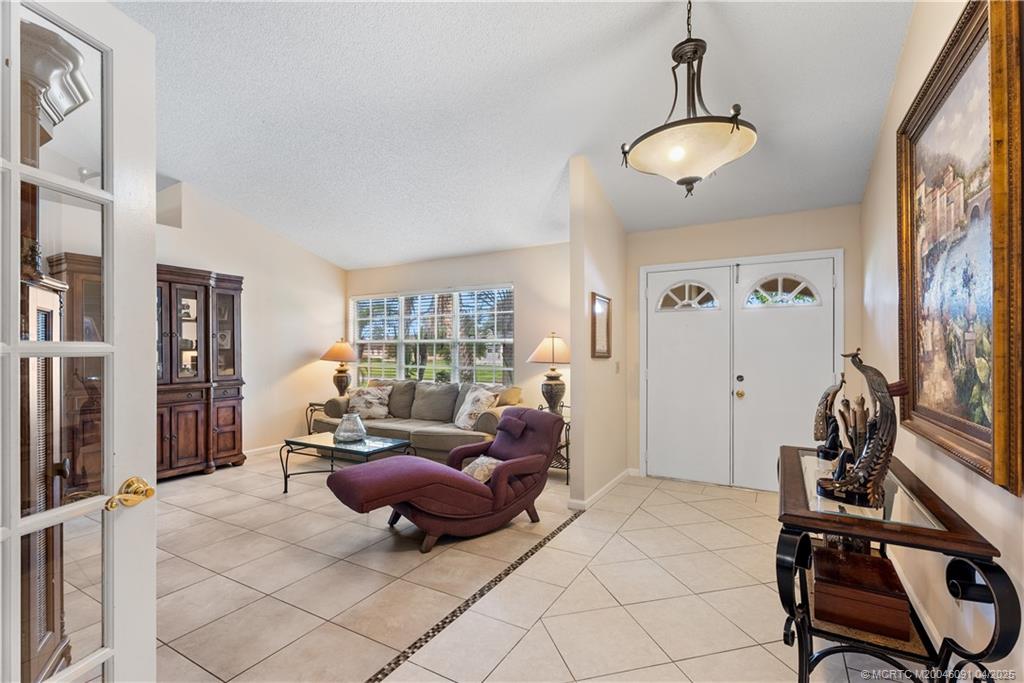 117 NE Naranja Avenue