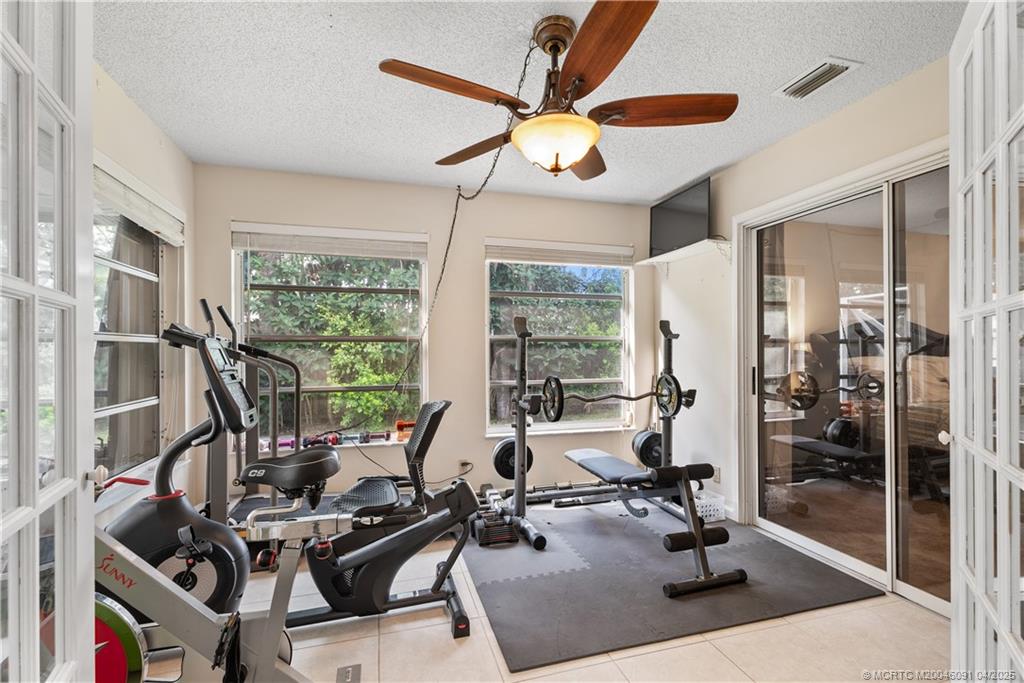 117 NE Naranja Avenue