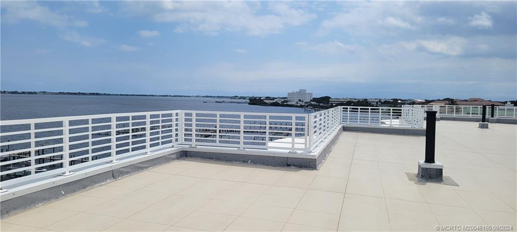 53 SE Seminole Street C