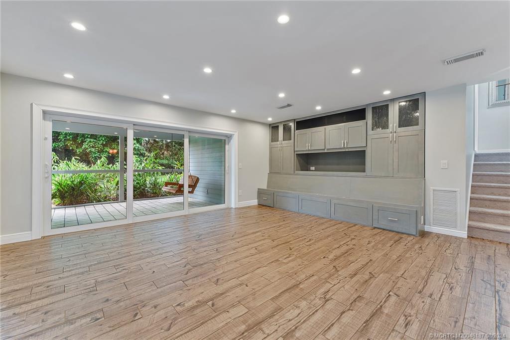 23 N Ridgeview Road