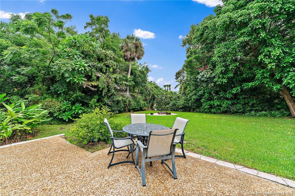 23 N Ridgeview Road
