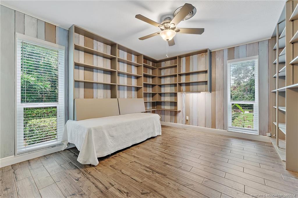 23 N Ridgeview Road