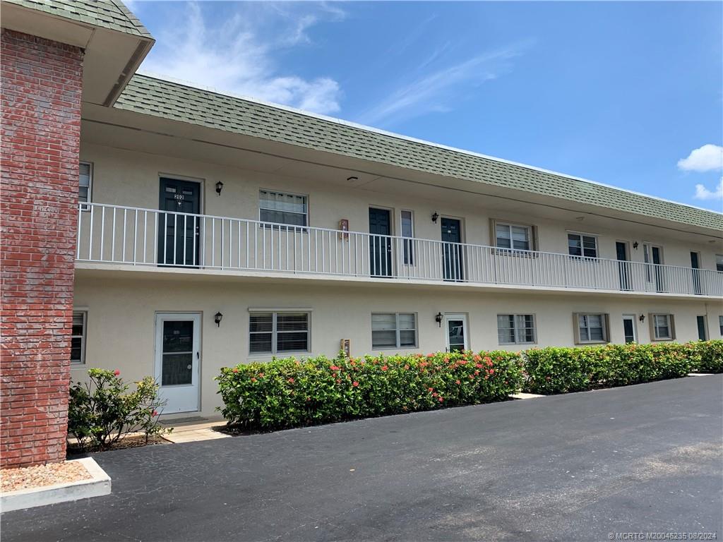 1900 S Kanner Highway 8-102