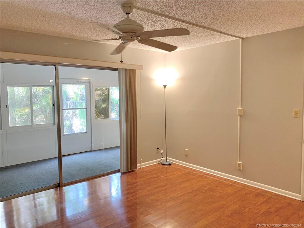 1900 S Kanner Highway 8-102