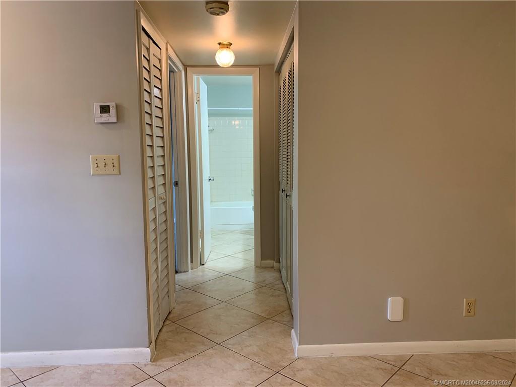 1900 S Kanner Highway 8-102