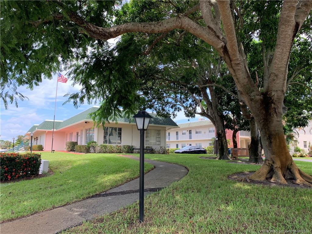 1900 S Kanner Highway 8-102