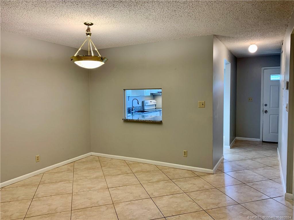 1900 S Kanner Highway 8-102