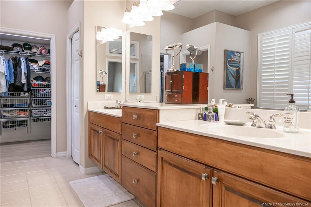 5427 SE Acadia Terrace