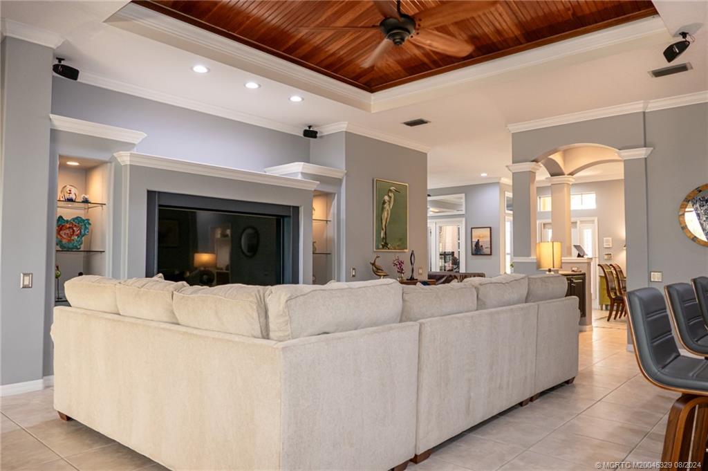 5427 SE Acadia Terrace