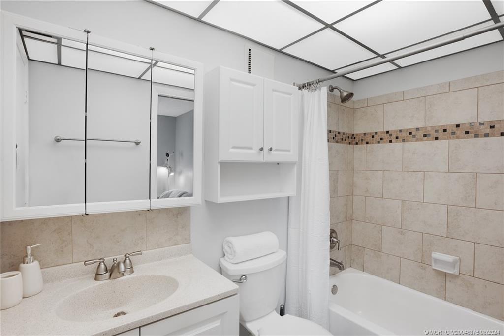 2440 SE Ocean Blvd C204