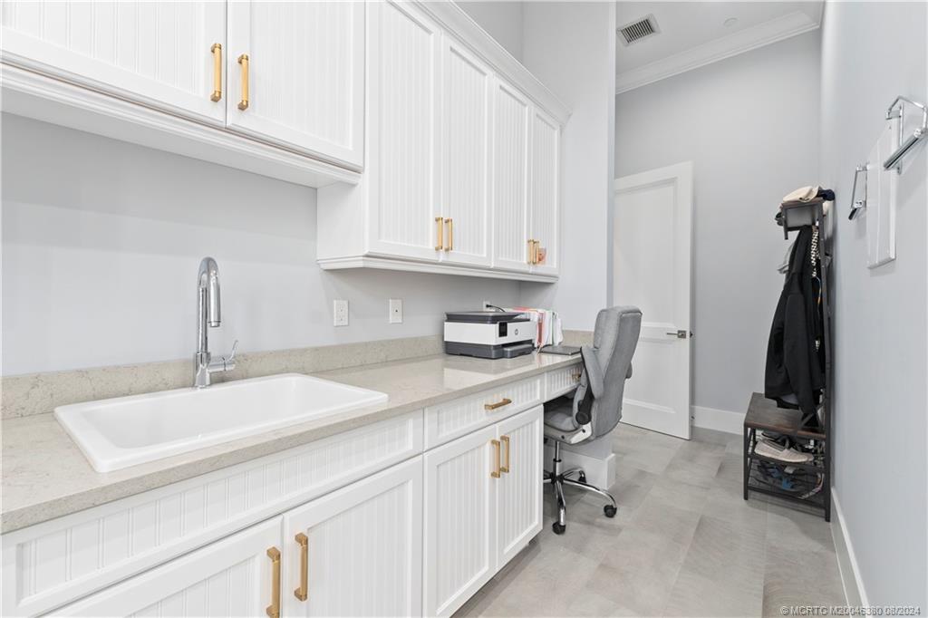 6170 SW Saddlebrook Lane